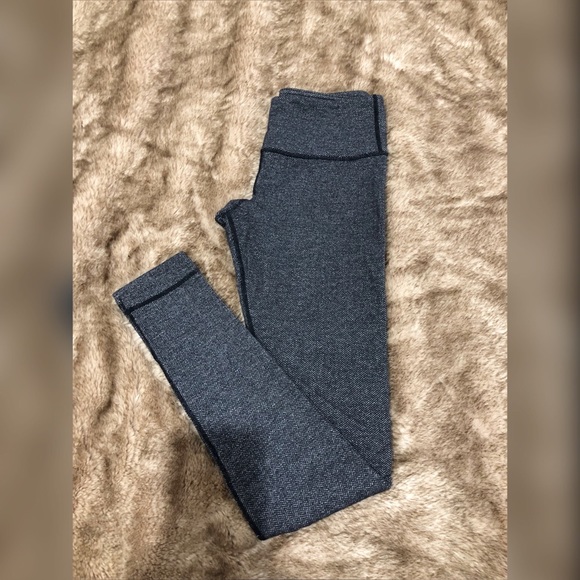 lululemon athletica Pants - Lululemon herringbone wunder under low rise